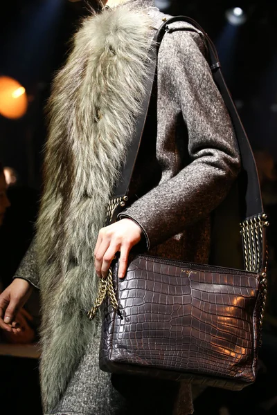 Look 64